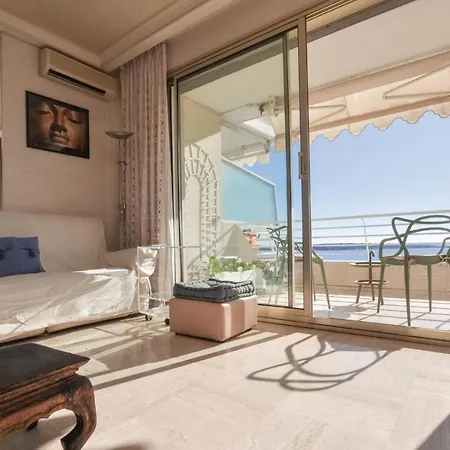 Stunning In With 3 Bedrooms And Wifi