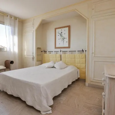Stunning In With 3 Bedrooms And Wifi Apartment