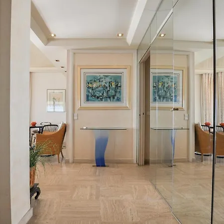 Apartment Stunning In With 3 Bedrooms And Wifi