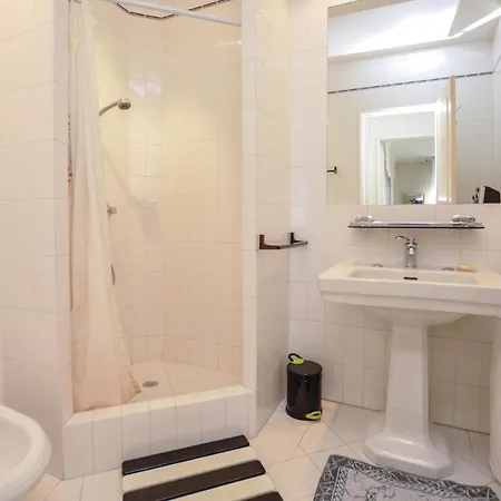Stunning In With 3 Bedrooms And Wifi Apartment Cannes